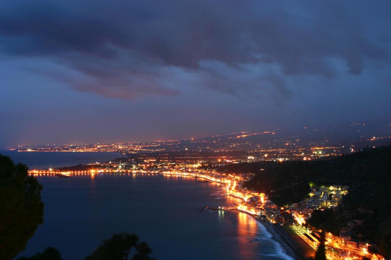 Casa Capri Apartment Giardini Naxos Luaran gambar